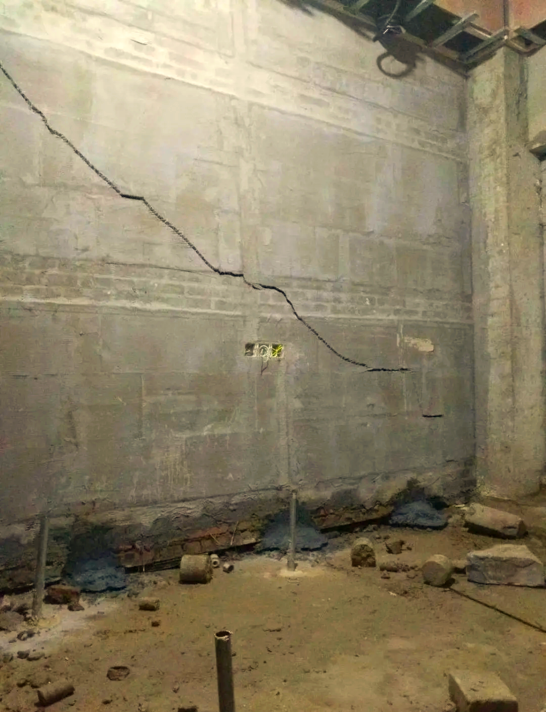 忻州原平房屋下沉加固